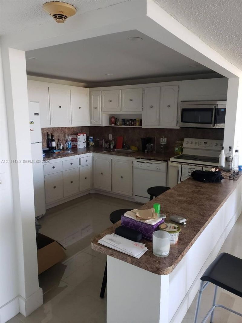13499 Biscayne Blvd , Unit 1005, North Miami, FL 33181 Photo
