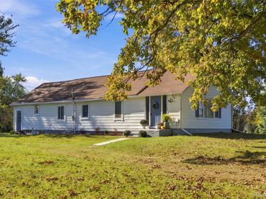 9433 W Lovejoy Road, Conway Township, Mi 48872