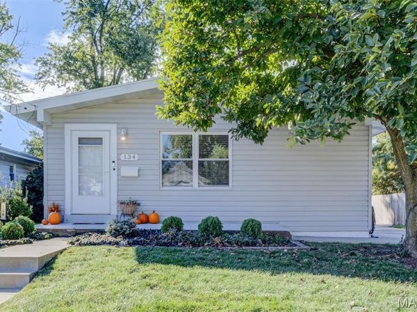 134 Monica Drive, St Louis, MO 63127