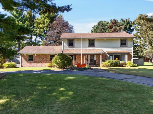 4234 Landings Lane, St. Joseph, MI 49085