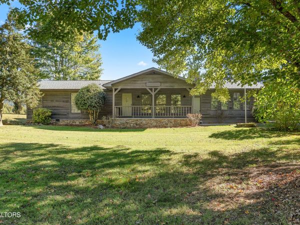 3727 Pleasant View Lane, Sevierville, TN 37862