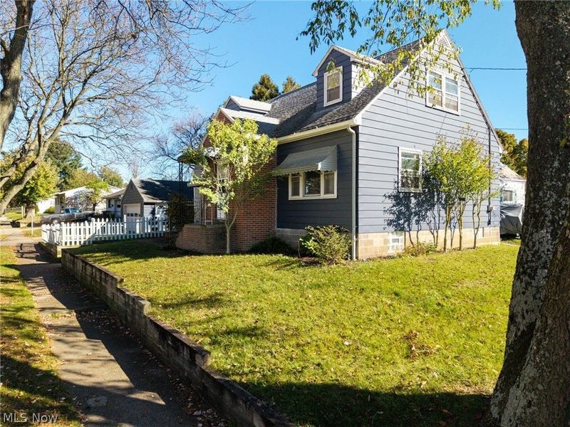 2875 Pikes Avenue, Akron, OH 44314 Photo 3