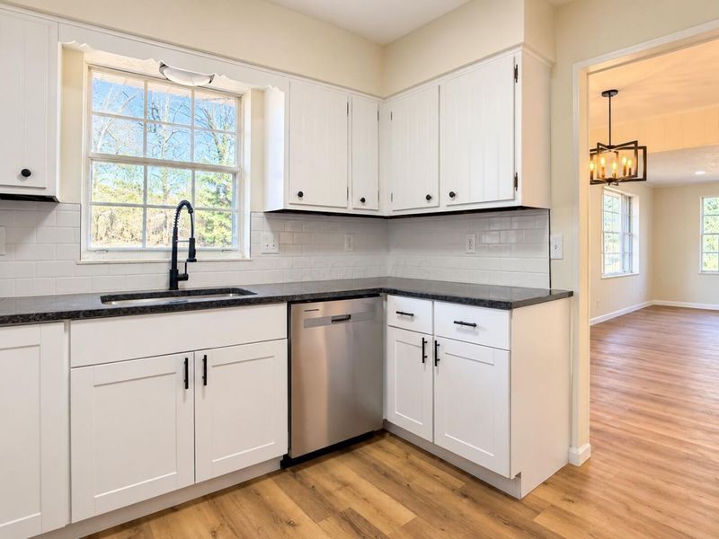 254 Riggenbach Hill Road , Marietta, OH 45750 Photo 2