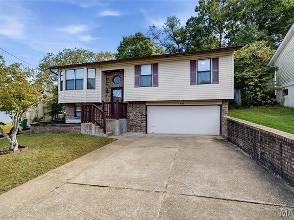 844 Country Glen Drive , Imperial, MO 63052