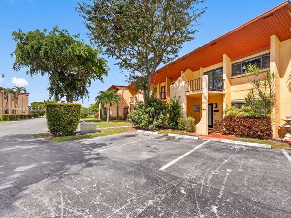13781 SW 84th St , Unit F, Miami, FL 33183