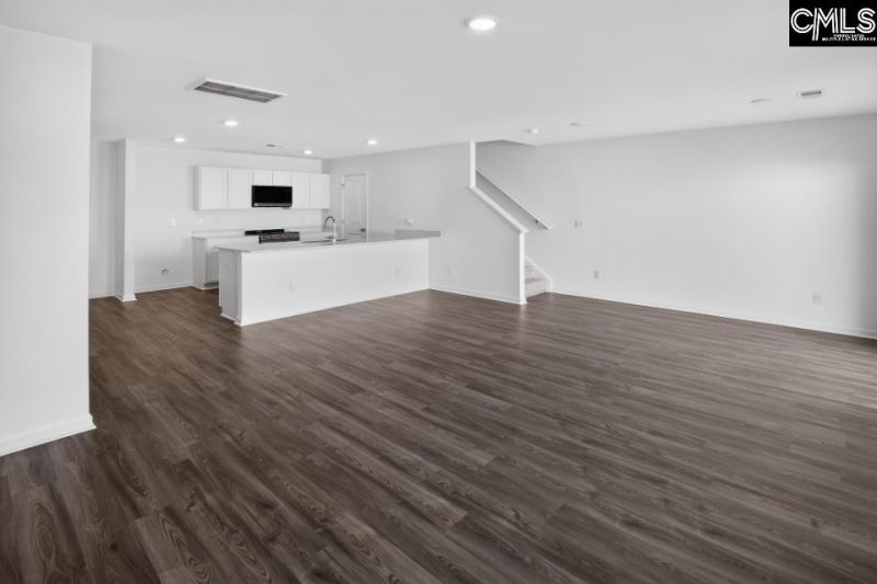 239 Iverson Drive  Photo 4