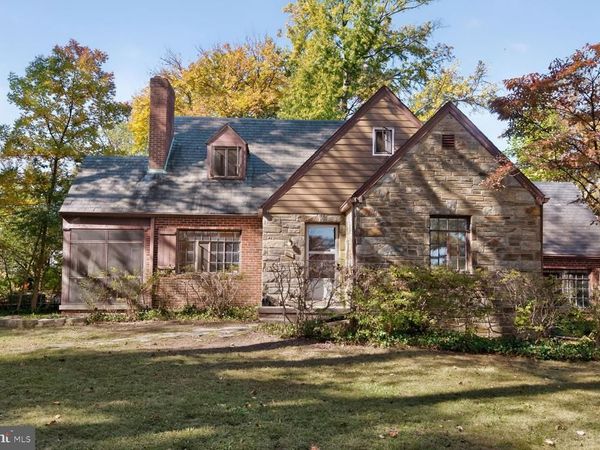5401 HUNTINGTON PARKWAY, BETHESDA, MD 20814