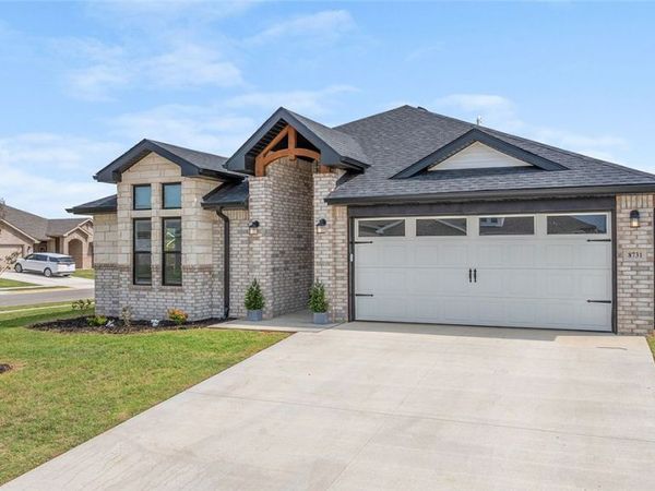 8731 Sunspire Lane , Centerton, AR 72719