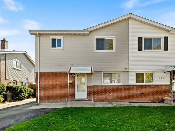 9065 W Oaks Avenue , Des Plaines, IL 60016