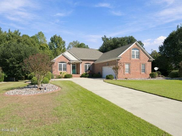 102 Lugano Road, New Bern, NC 28562