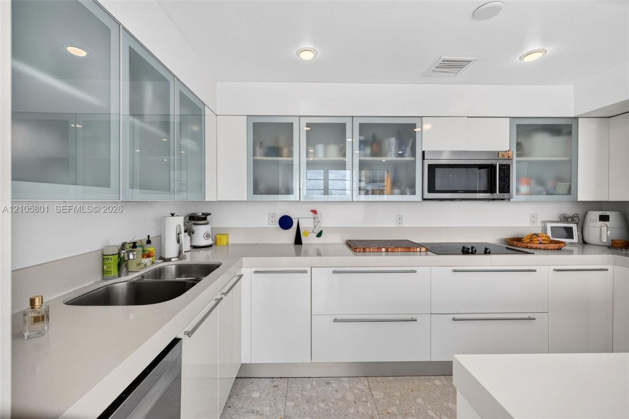 9102 W Bay Harbor Dr , Unit 9BW, Bay Harbor Islands, FL 33154 Photo