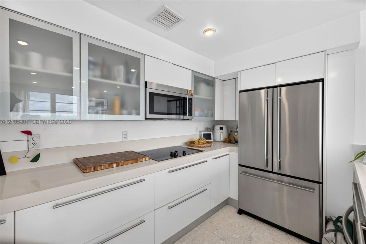 9102 W Bay Harbor Dr , Unit 9BW, Bay Harbor Islands, FL 33154 Photo