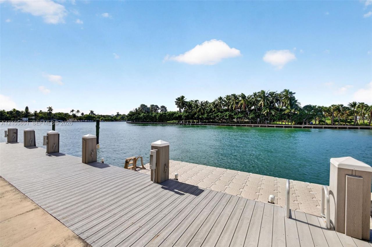 9102 W Bay Harbor Dr , Unit 9BW, Bay Harbor Islands, FL 33154 Photo