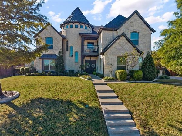 305 Landview Drive, Burleson, TX 76028