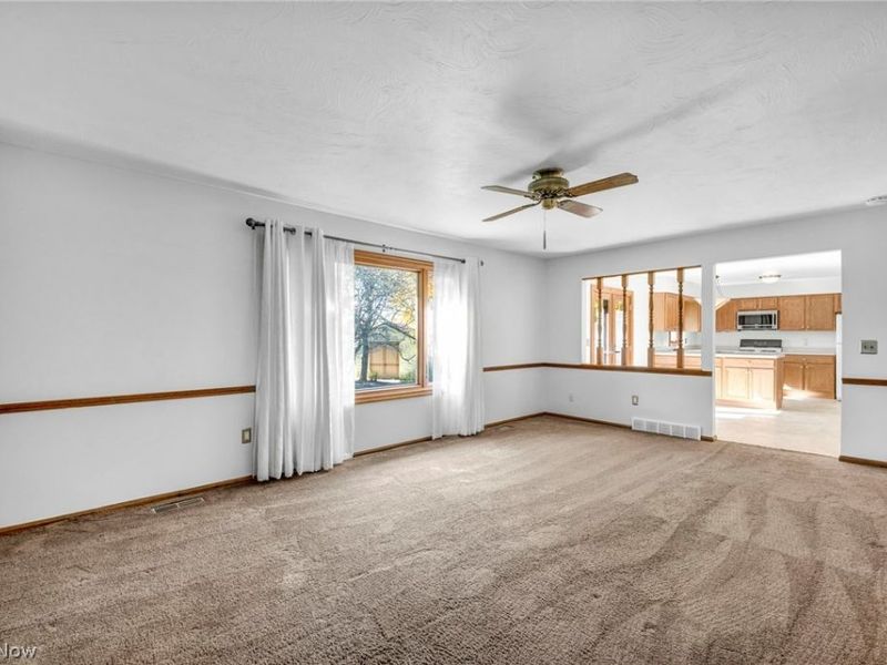 4081 Clearwater Drive, Parma, OH 44134 Photo 12