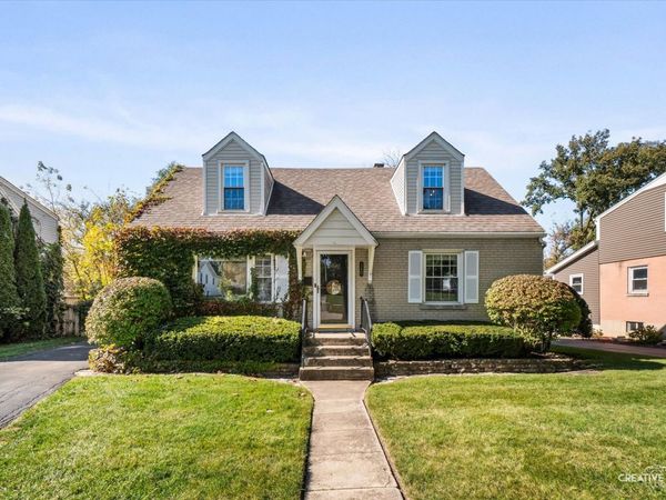 116 Westend Avenue , Westmont, IL 60559