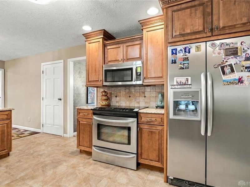 1582 Roamont Drive, Washington Township, OH 45459 Photo 15