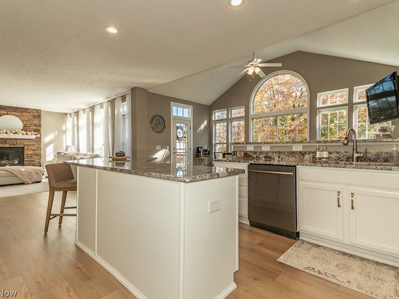 10138 Creekview Court , Streetsboro, OH 44241 Photo 6