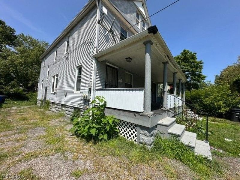 884 E 150th Street, Cleveland, OH 44110 Photo 2
