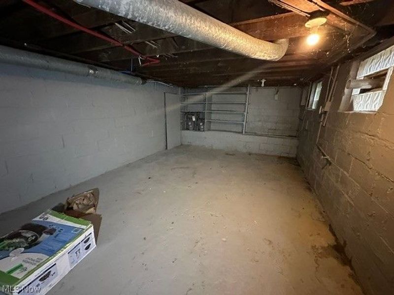 884 E 150th Street, Cleveland, OH 44110 Photo 27