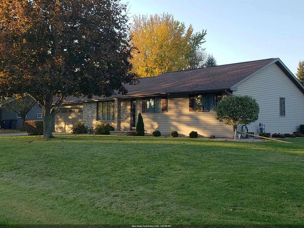 W6422 LILAC LANE, Greenville, WI 54942