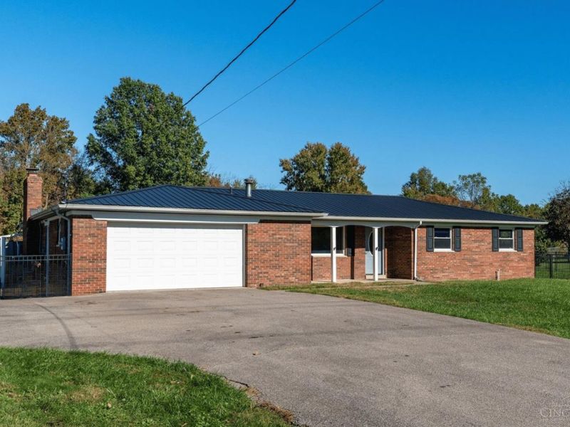 6710 Susan Drive, Goshen Township, OH 45140 Photo 2