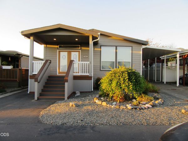 15889 Sunset Strip, Unit 44, Brookings, OR 97415