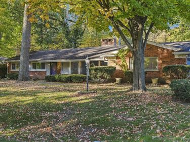 3165 Oakhill Drive , Troy, Mi 48084