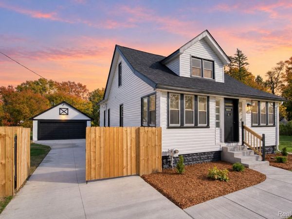 21220 Evergreen Road, Southfield, Mi 48075