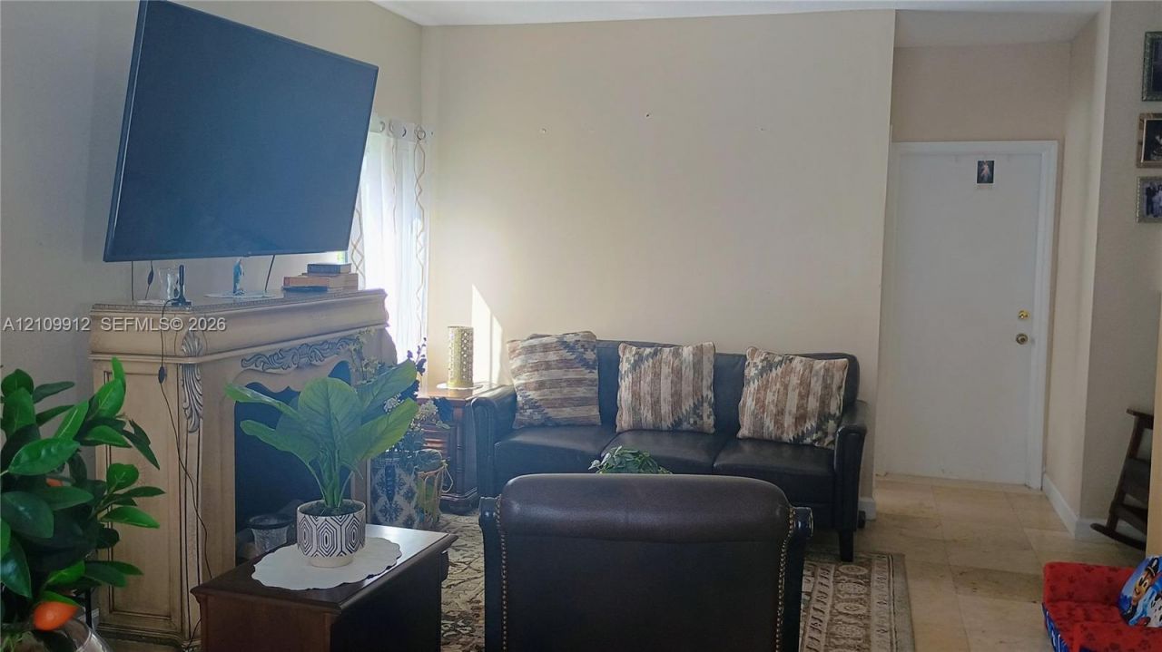 3253 SW 150 Ct , Miami, FL 33185 Photo