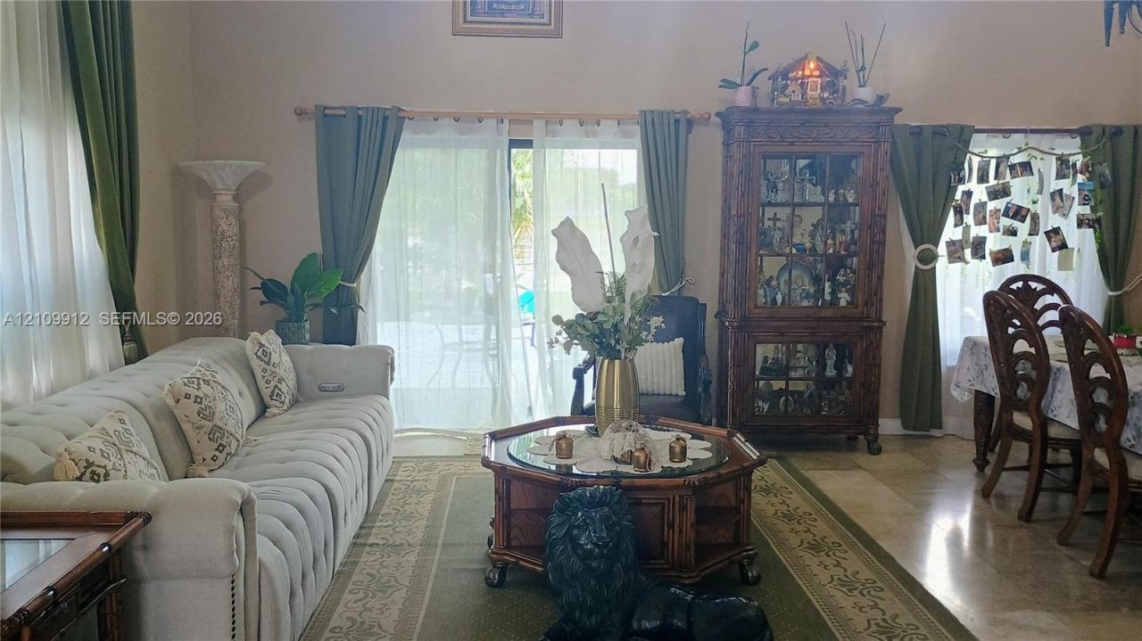 3253 SW 150 Ct , Miami, FL 33185 Photo