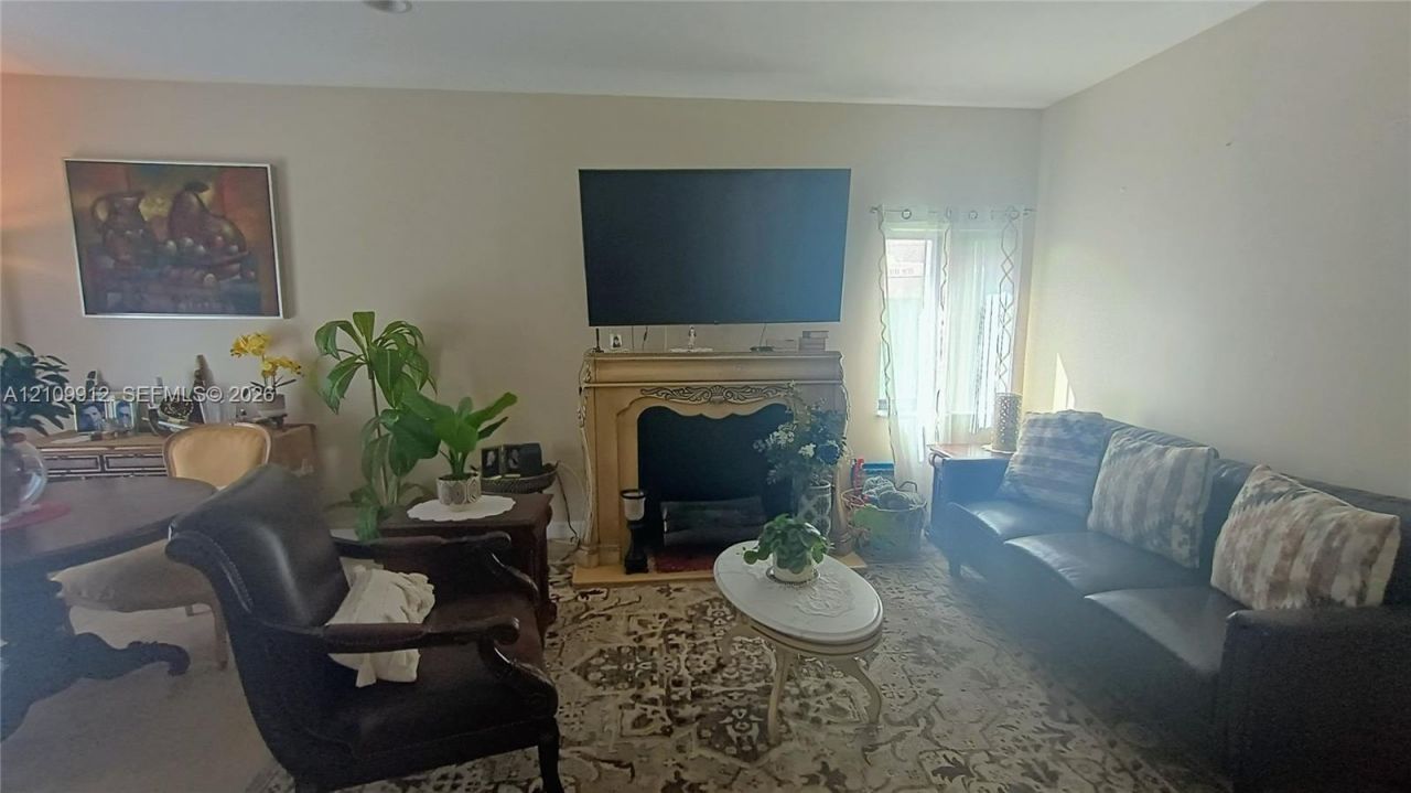 3253 SW 150 Ct , Miami, FL 33185 Photo