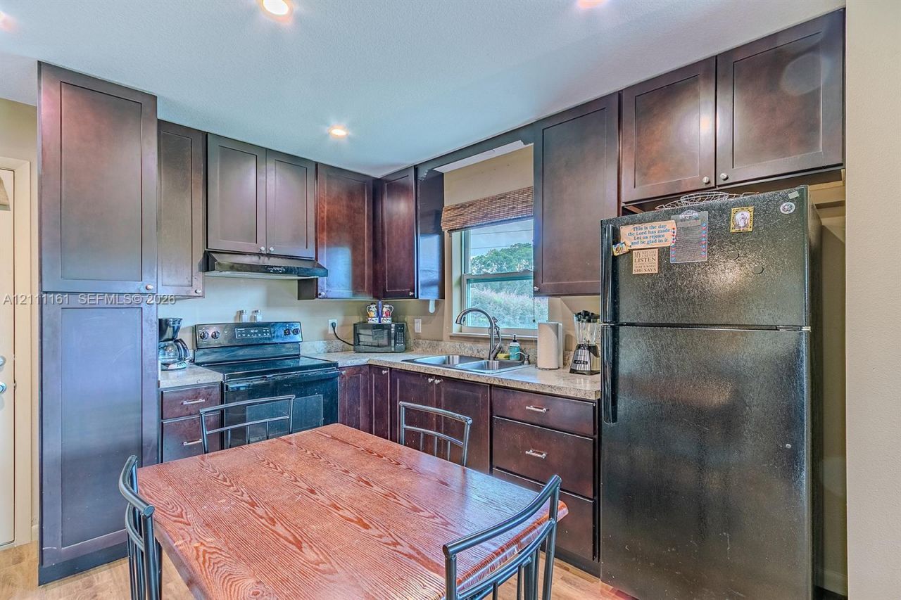 374 Parker St NE , Lake Placid, FL 33852 Photo