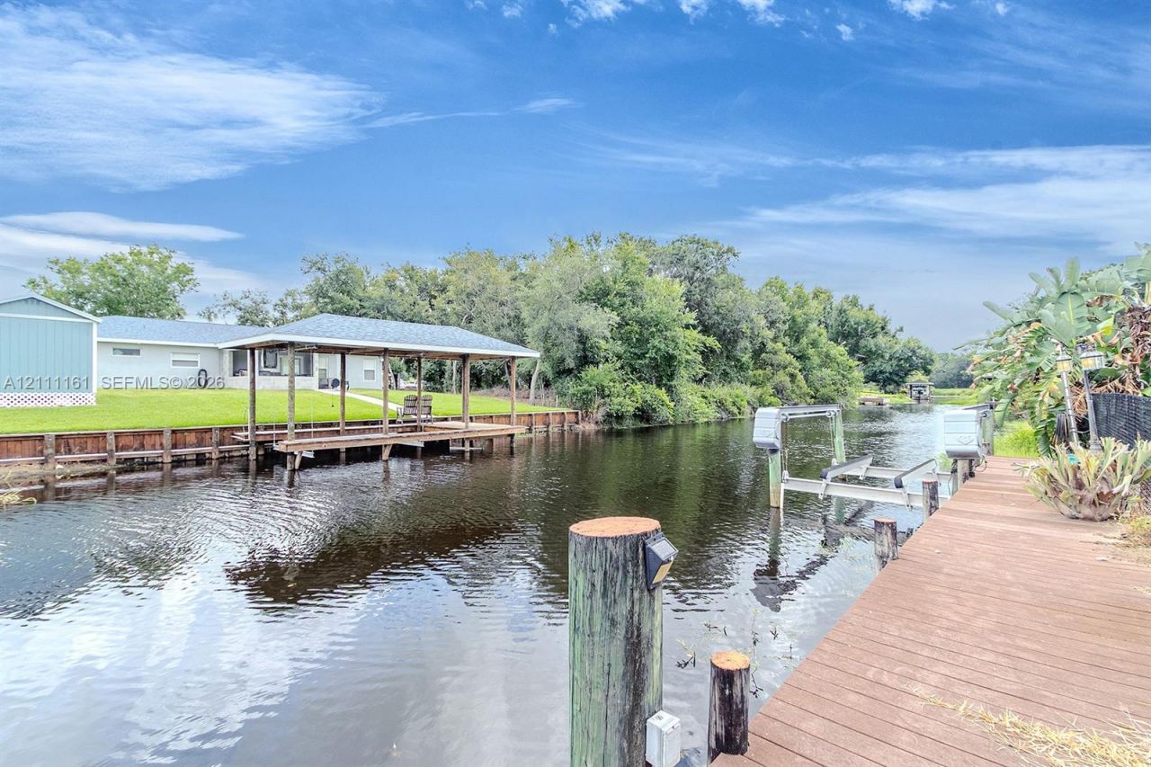 374 Parker St NE , Lake Placid, FL 33852 Photo