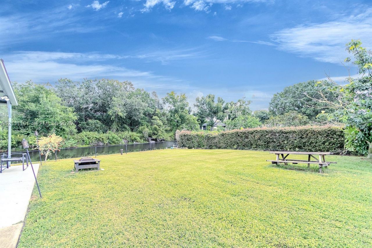 374 Parker St NE , Lake Placid, FL 33852 Photo