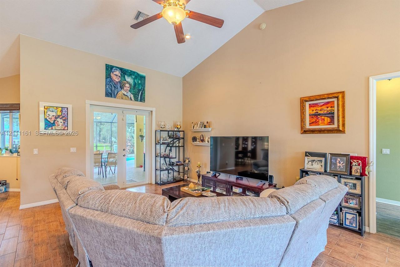 374 Parker St NE , Lake Placid, FL 33852 Photo