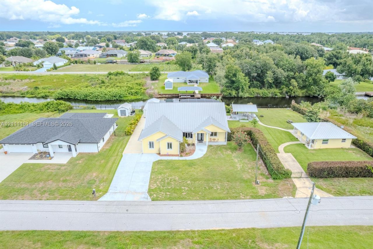 374 Parker St NE , Lake Placid, FL 33852 Photo
