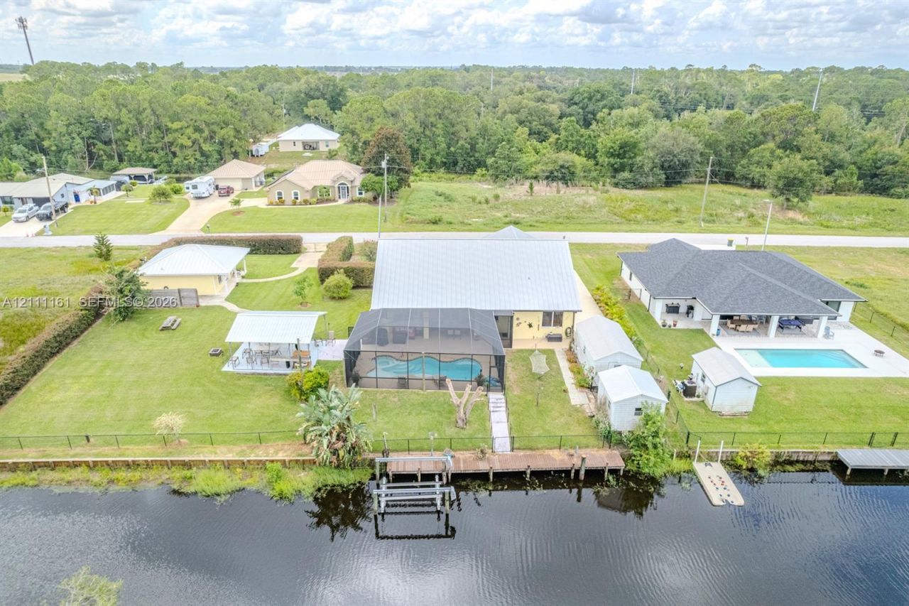 374 Parker St NE , Lake Placid, FL 33852 Photo