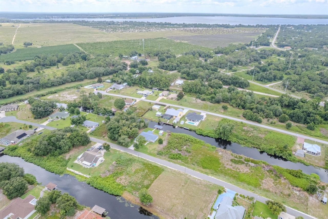 374 Parker St NE , Lake Placid, FL 33852 Photo