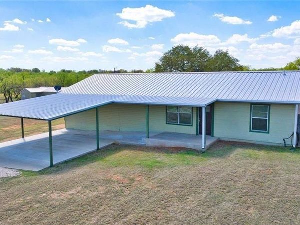 243 E Flag Creek Ranch RD , Llano, TX 78643