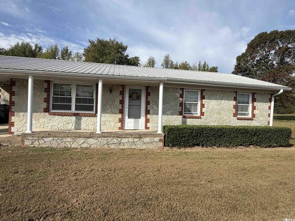 6285 N St Louis Street, Batesville, AR 72501