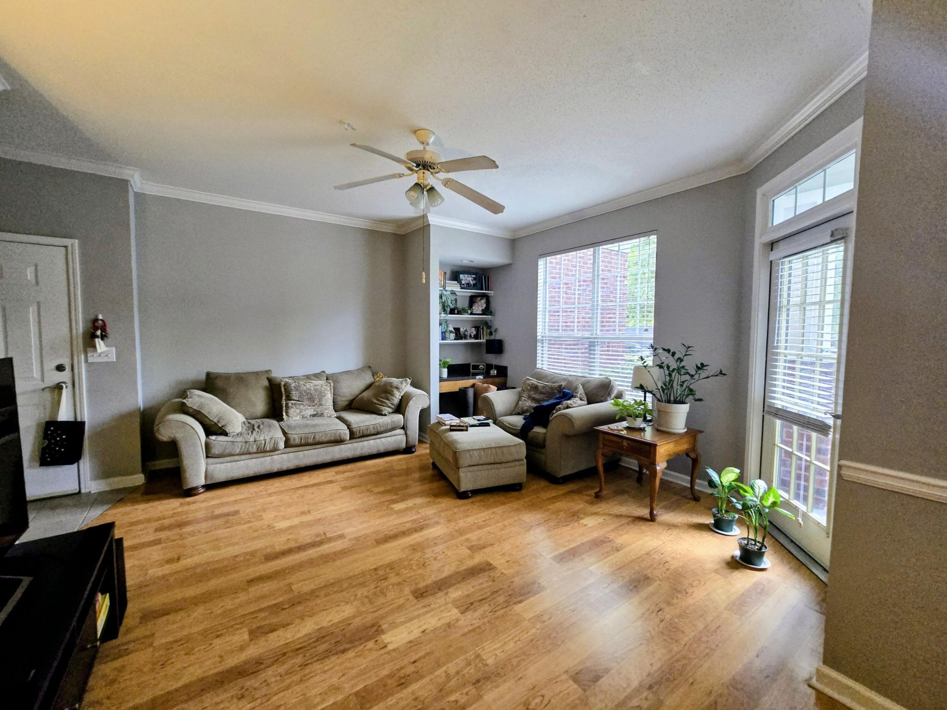 45 Sycamore Avenue Photo 9