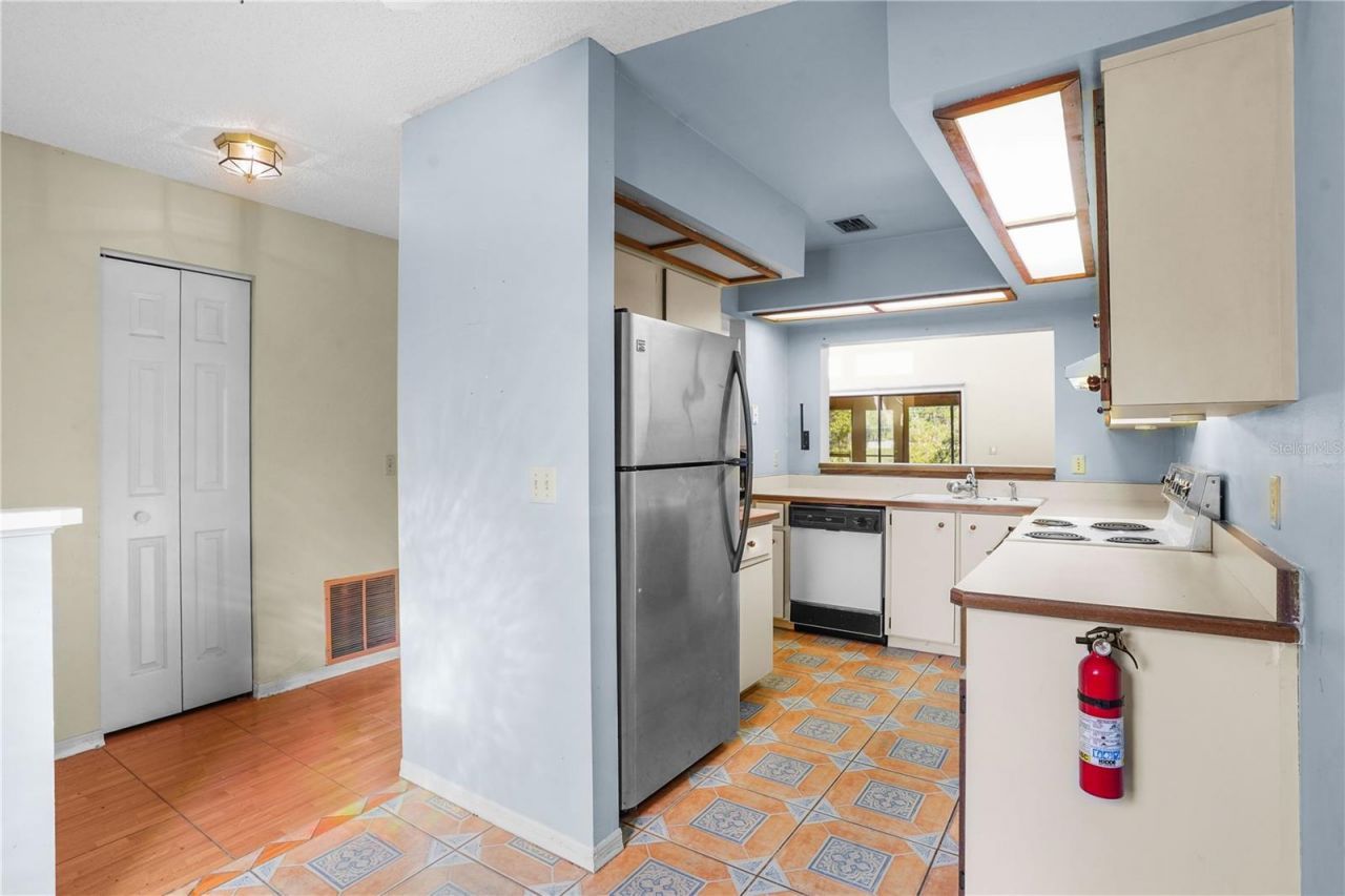 679 W Cranes Circle , Altamonte Springs, FL 32701 Photo
