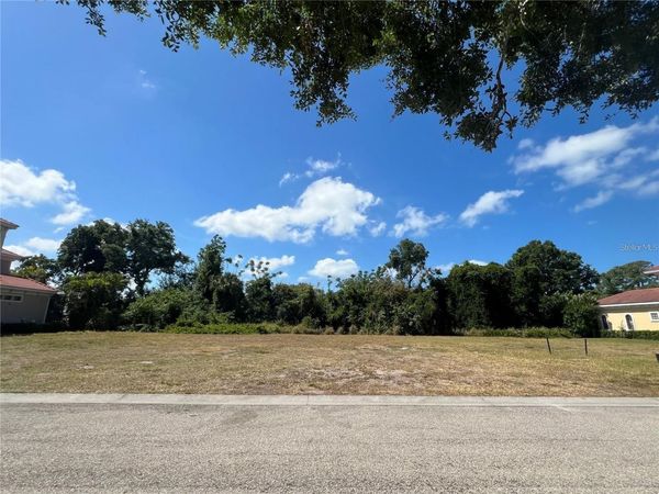 1670 ASSISI DRIVE , Unit 14, SARASOTA, FL 34231