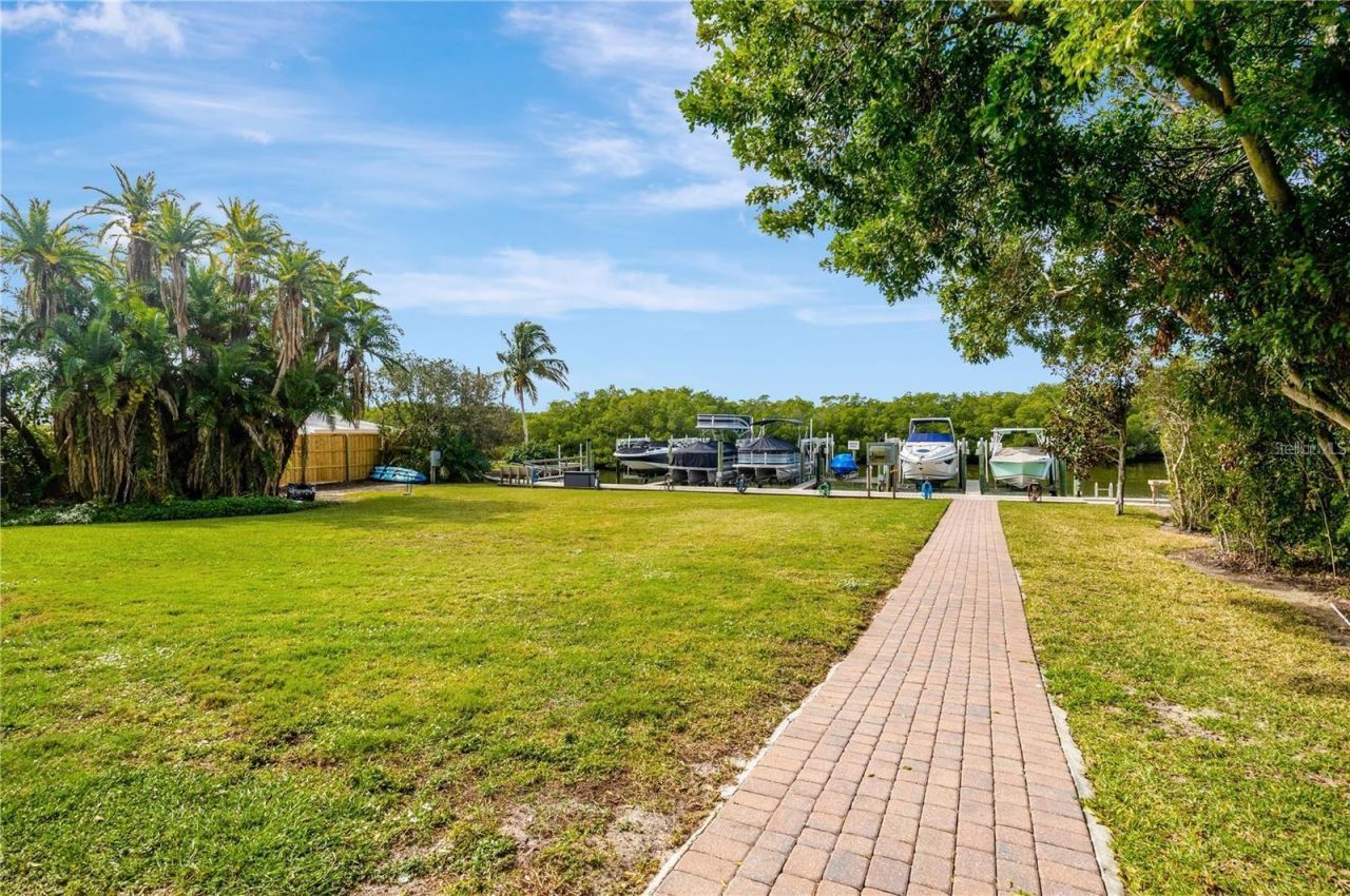 1670 Assisi Drive , Lot #14, Sarasota, FL 34231 Photo