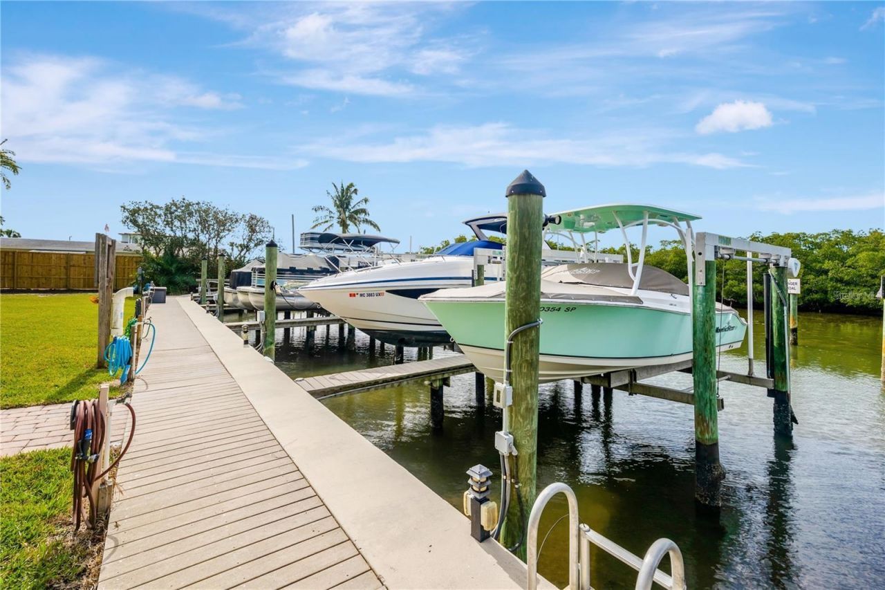1670 Assisi Drive , Lot #14, Sarasota, FL 34231 Photo