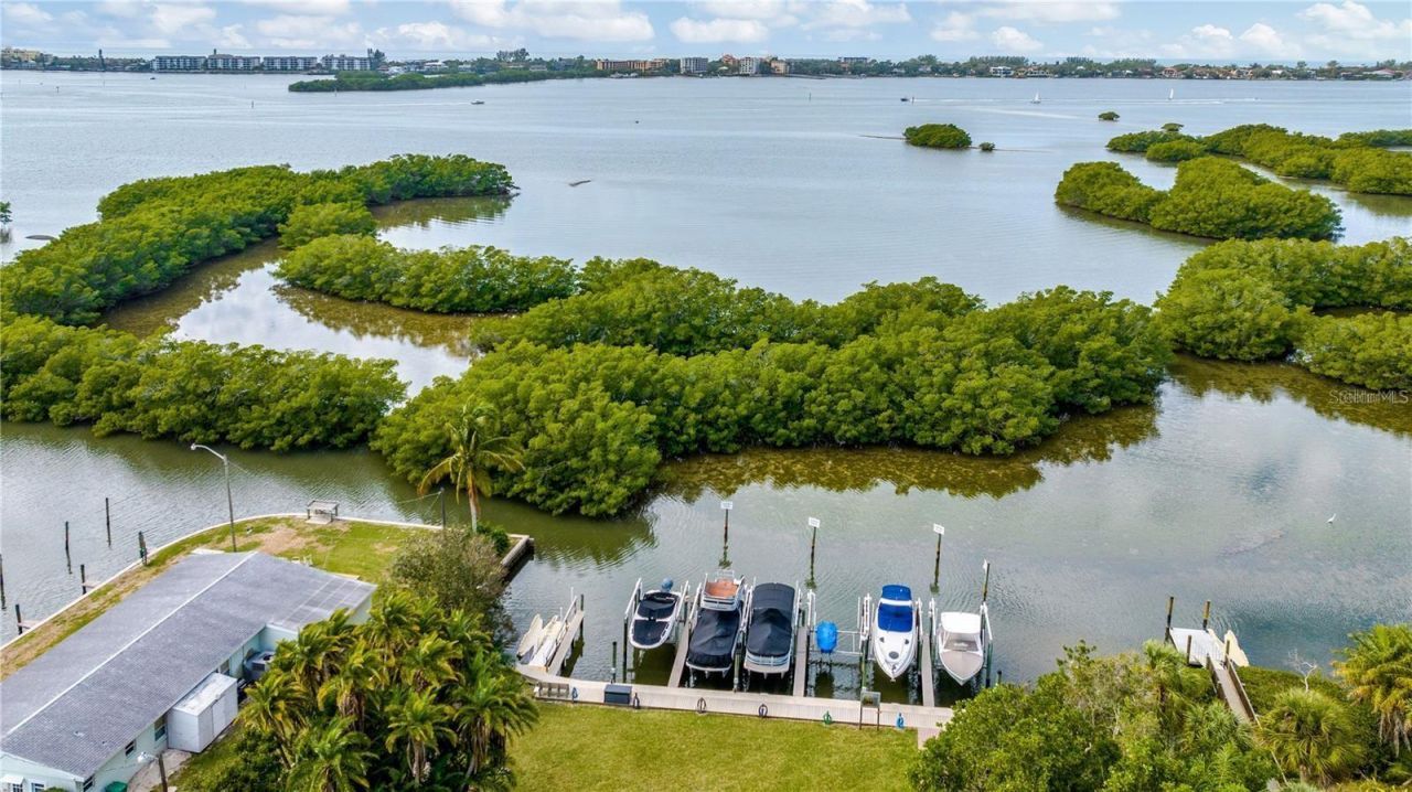 1670 Assisi Drive , Lot #14, Sarasota, FL 34231 Photo
