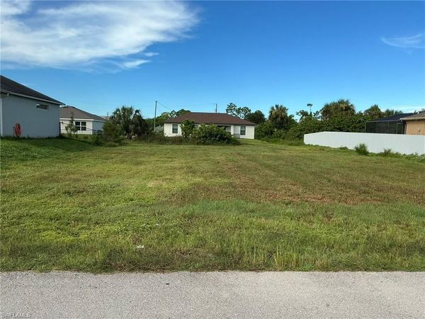 4132 NE 22nd AVE , CAPE CORAL, FL 33909
