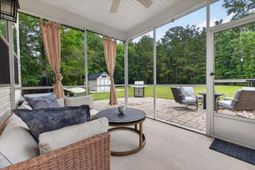 5148 Park Creek Avenue photo 4