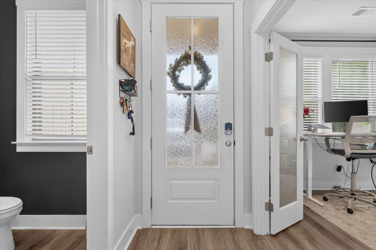 5148 Park Creek Avenue Photo 4